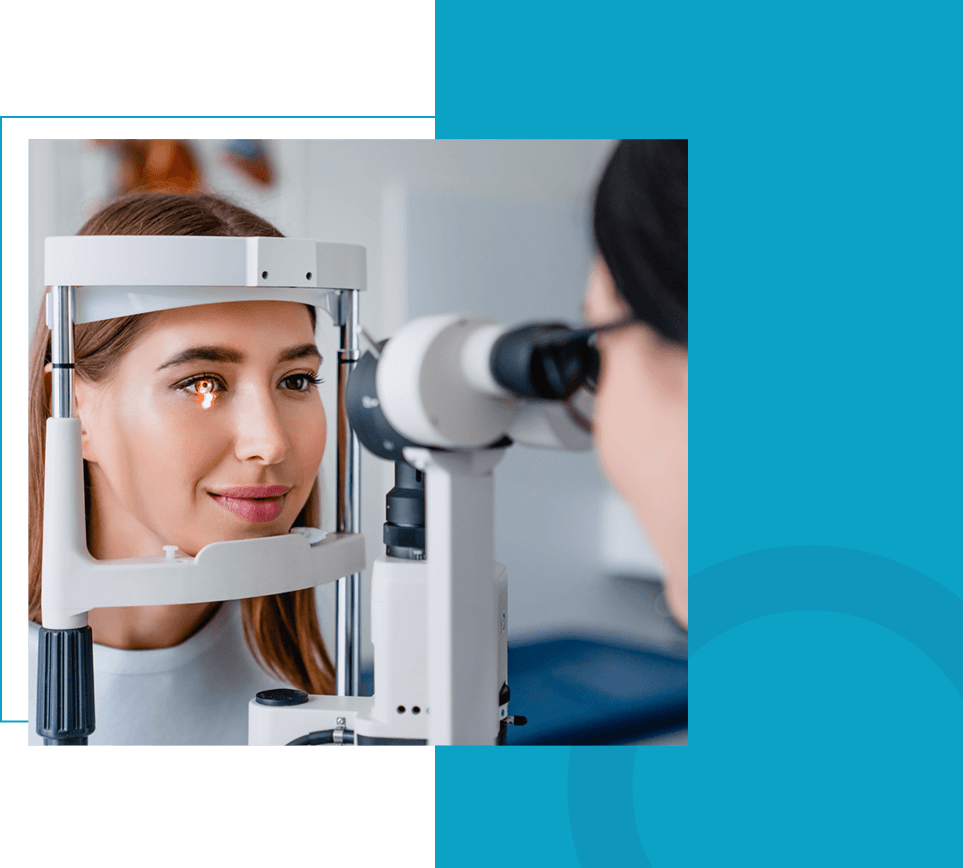 A woman getting her eye exam done.